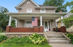 1502 Washington Street, Columbus, IN 47201