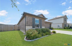 1449 Almond Creek, Seguin, TX 78155