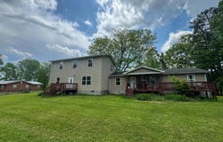 290 Landmark Rd, Oneida, TN 37841