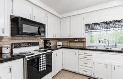 1690 Potts Lane, Zanesville, OH 43701