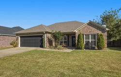 30 Ruby June Drive, Vilonia, AR 72173