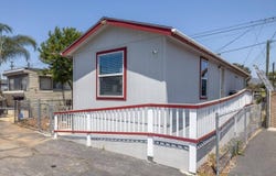 1425 E. Madison Ave., El Cajon, CA 92019