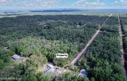 LOUISE Avenue, Interlachen, FL 32148