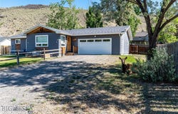 14 Peters Lane, Gardiner, MT 59030