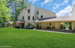 405 Geranium Court, Jackson, NJ 08527