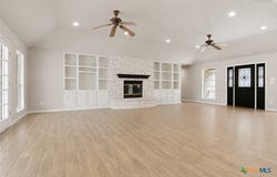642 Phantom Rider Trail, Spring Branch, TX 78070
