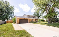 813 Reiss Road, O'Fallon, IL 62269