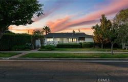 927 Alta Loma Drive, Corona, CA 92882