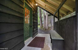 29 Fennessey Lane, Newcomb, NY 12852