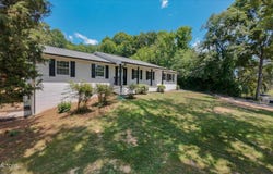 8534 Heiskell Rd, Powell, TN 37849