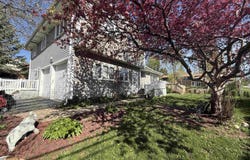 834 Shawnee Trail, LAKE IN THE HILLS, IL 60156