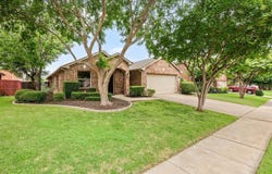 515 Angela Lane, Euless, TX 76039