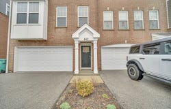 60 Grey Wolf Drive, Wheeling, IL 60090