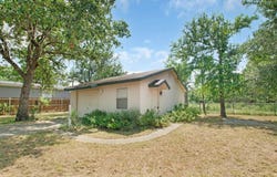 714 Pine LN, Horseshoe Bay, TX 78657
