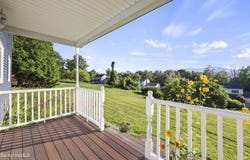 175 Oak Hill, North Adams, MA 01247