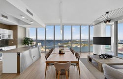 888 Biscayne Blvd, Miami, FL 33132