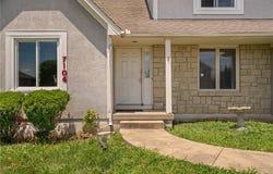 7104 E 134th Terrace, Grandview, MO 64030