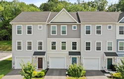 144 FURLONG WAY, MARTINSBURG, WV 25404