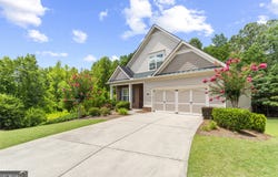 324 Shade Tree, Woodstock, GA 30188