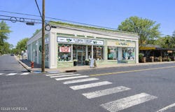 7 W River Road, Rumson, NJ 07760