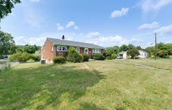 3707 Colonial Ave, Roanoke, VA 24018
