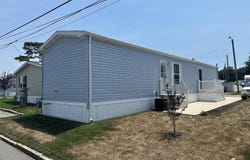 31 Lewis Ave, Egg Harbor Township, NJ 08234