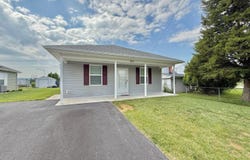 404 ATHLETIC ST, MARTINSBURG, WV 25404