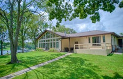 1382 Nicklaus Lane, Marion, IL 62959