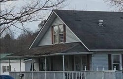 6716 HWY 490, East Bernstadt, KY 40729