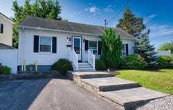 296 Ocean Grove Ave, Swansea, MA 02777