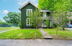 492 W Pershing Street, Salem, OH 44460