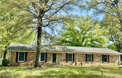21 Camellia Drive, Jackson, TN 38301
