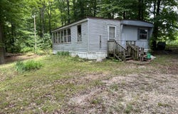 5092 East Drive, Lakeview, MI 48850