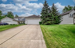 104 Cedar Glen, Chardon, OH 44024