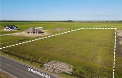 4106 S Richfield Road, Rayne, LA 70578