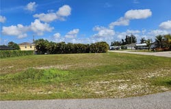 715 SW 5th Street, Cape Coral, FL 33991