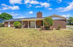 806 Park, Frederick, OK 73542