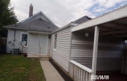 221 W Franklin Street, Hartford City, IN 47348