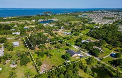 4950 Country Place, Grant, FL 32949