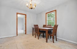 430 Arrowhead Road, Duffield, VA 24244