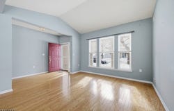 56 Kensington Cir, White Twp., NJ 07823-1700