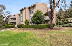 286 Oakleaf Drive 32, Thousand Oaks, CA 91360