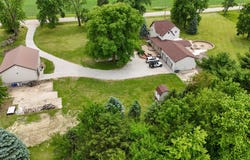 382 Keigwin, WALNUT, IL 61376