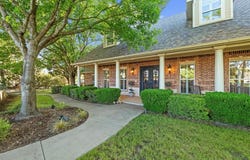 102 Ridge Court, Glen Rose, TX 76043