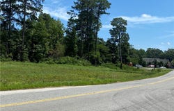 Fiddlers Green Road, Gloucester, VA 23061