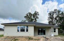 5955 SE COUNTY RD 21B, Melrose, FL 32666