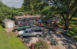 1930 NW 35th ST, Topeka, KS 66618