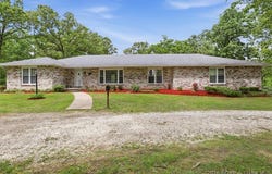 18285 Highway W, Versailles, MO 65084