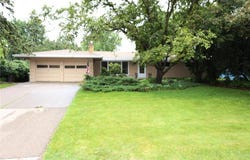 1986 Sharondale Avenue, Roseville, MN 55113