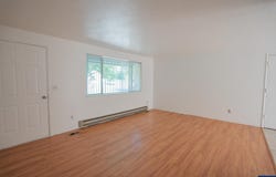 1043 26th Ct, Sweet Home, OR 97386